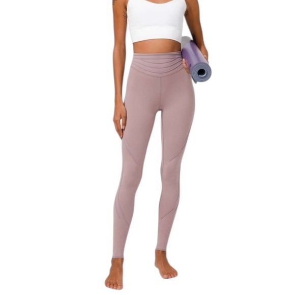 Lululemon Get in Line Super High-Rise Tight 28" Violet Verbena Size 12 NWOT - Picture 1 of 13